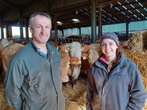Farmer Roy Brown and Modern Apprentice Alicja Blaszczyk Farmer Roy Brown and Modern Apprentice Alicja Blaszczyk